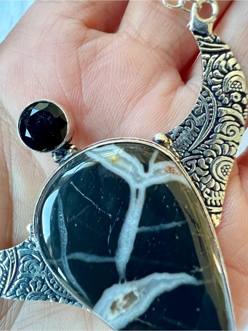 925 Ancient Black SEPTARIAN Quartz Crystal Embossed Necklace - Picture 6 of 9